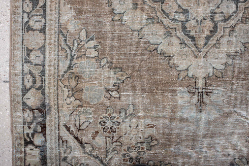Vintage Mahal Area Rug (4' x 6')